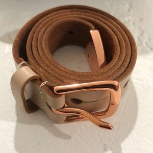 NWOT Linea Pelle Belt Nude Rose Gold